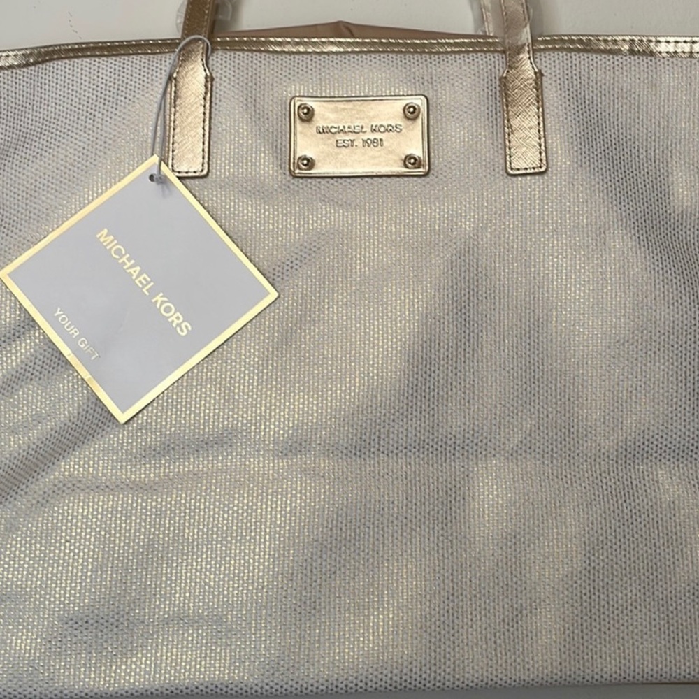 New with tags! Michael Kors Chic Tote